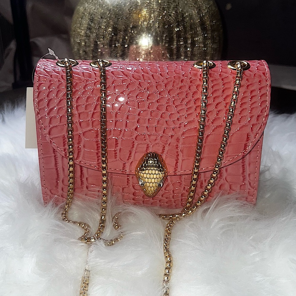 Snakeskin Print Bag  Beautiful Classy Bag.  Looks high end. Great Gift